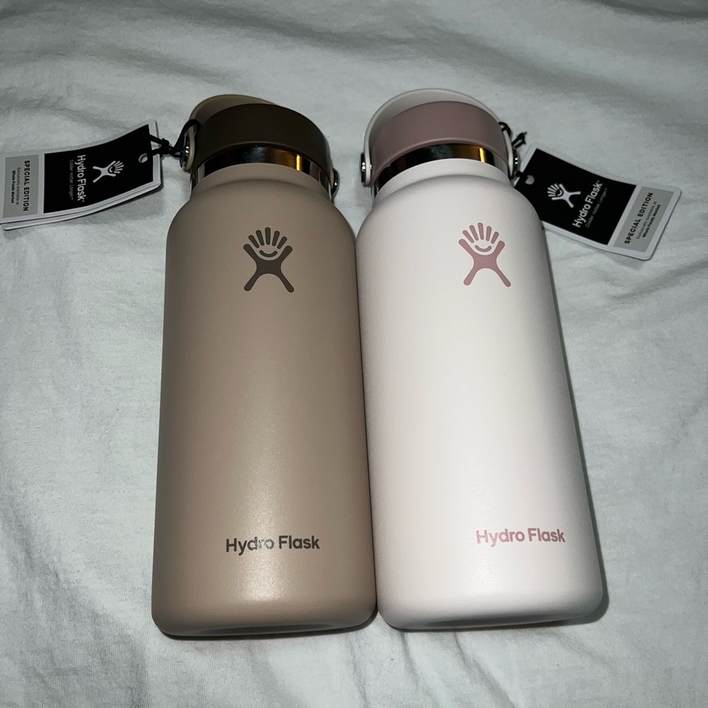 Limited Edition Hydroflask in Juneberry 🍓